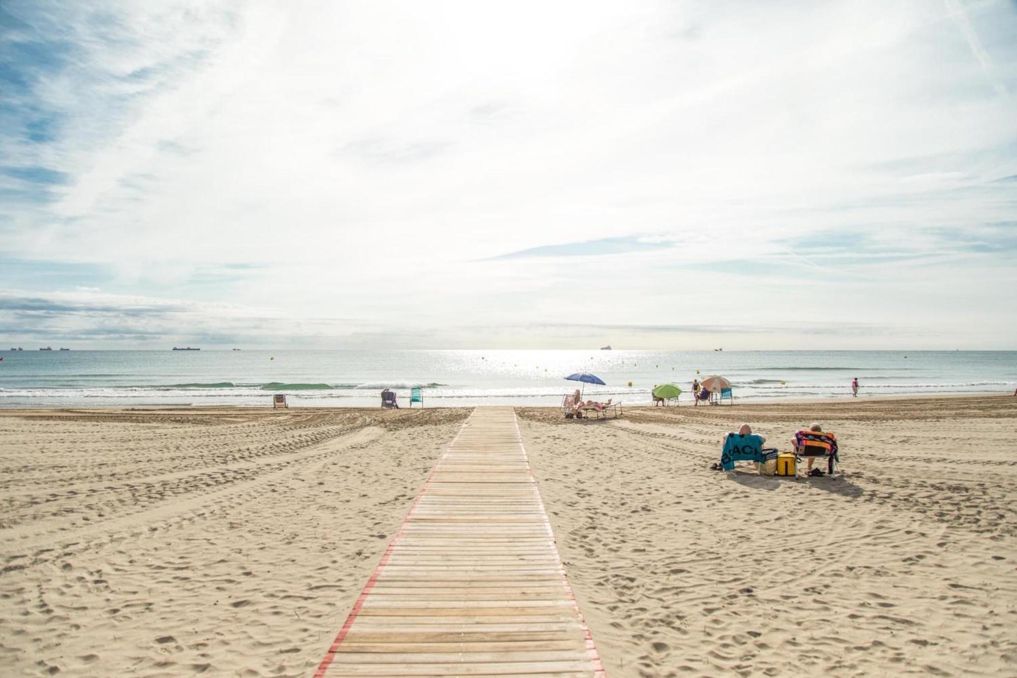 Apartbeach Golden I Muy Luminoso Junto Playa Y Climatizado Salou Exterior foto
