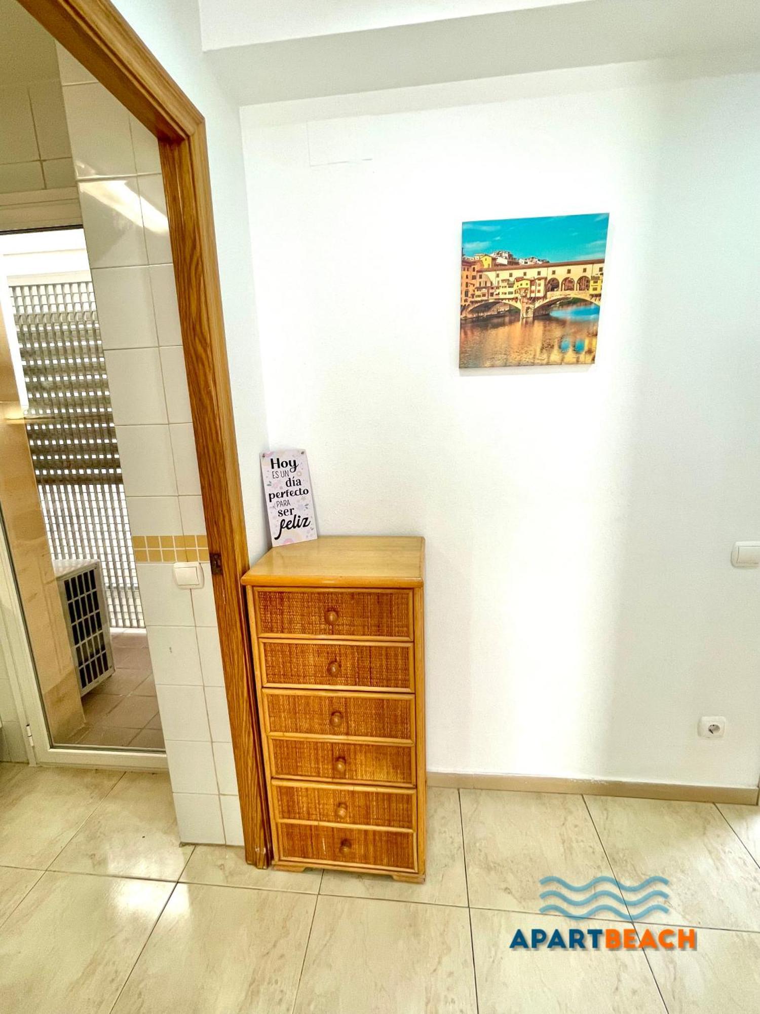 Apartbeach Golden I Muy Luminoso Junto Playa Y Climatizado Salou Exterior foto